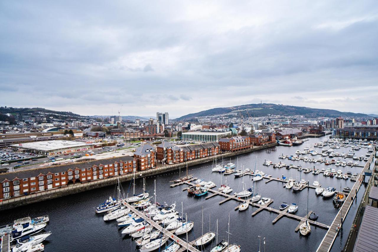 Coastal City Rooms - Waterfront Swansea Extérieur photo