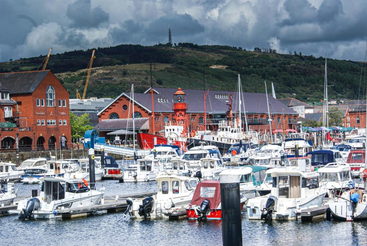 Coastal City Rooms - Waterfront Swansea Extérieur photo