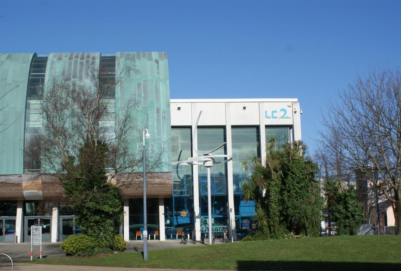 Coastal City Rooms - Waterfront Swansea Extérieur photo
