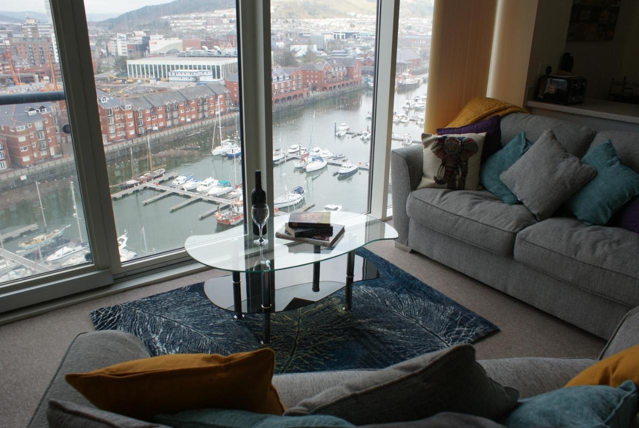 Coastal City Rooms - Waterfront Swansea Extérieur photo