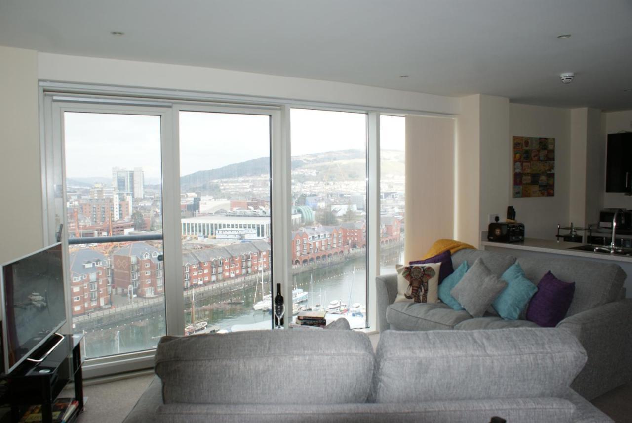 Coastal City Rooms - Waterfront Swansea Extérieur photo