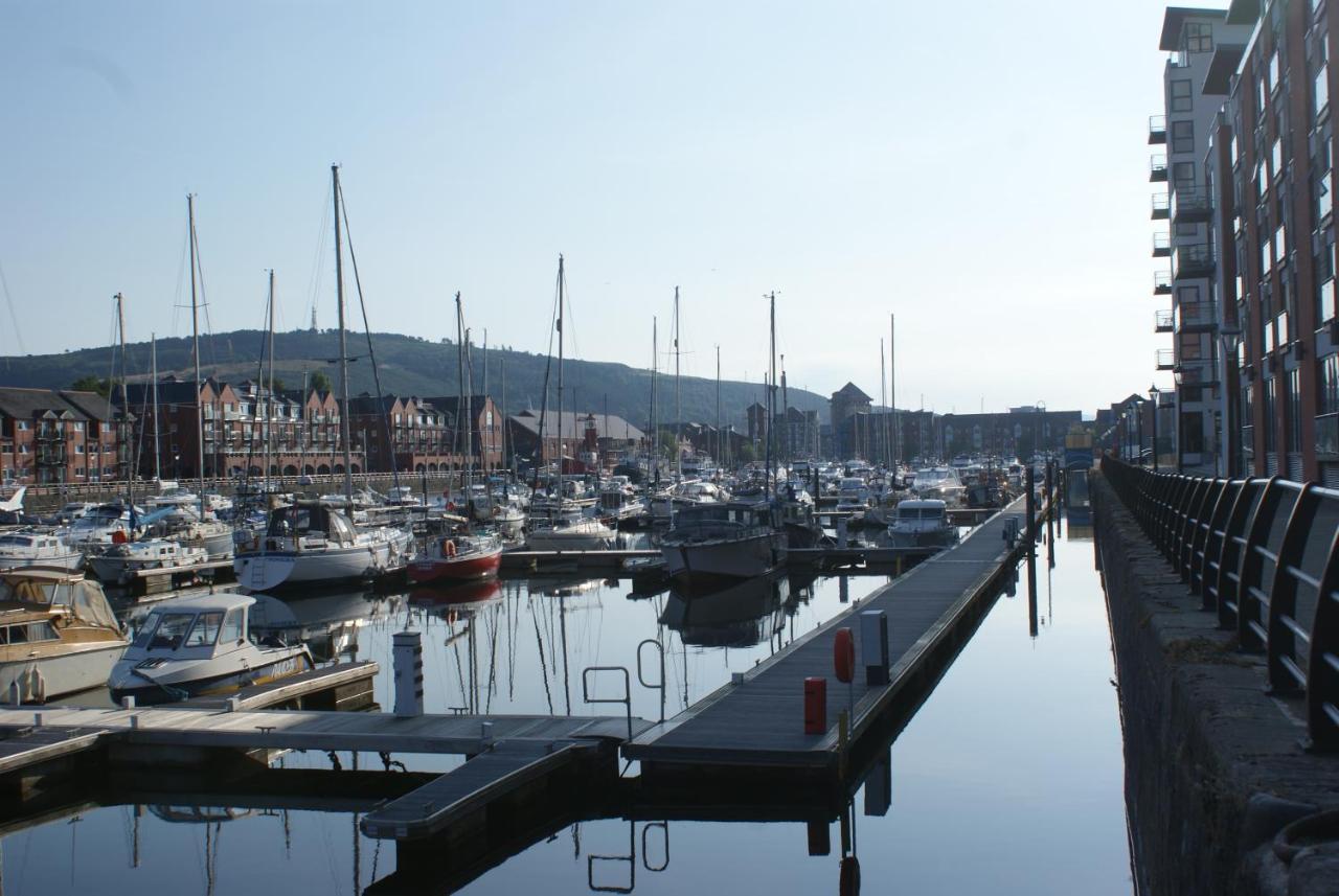Coastal City Rooms - Waterfront Swansea Extérieur photo
